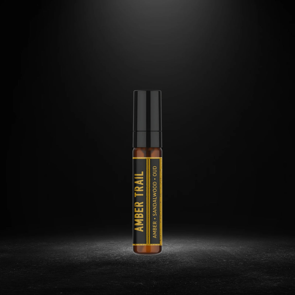 Sample of Amber Trail Spray Parfum on a dark background